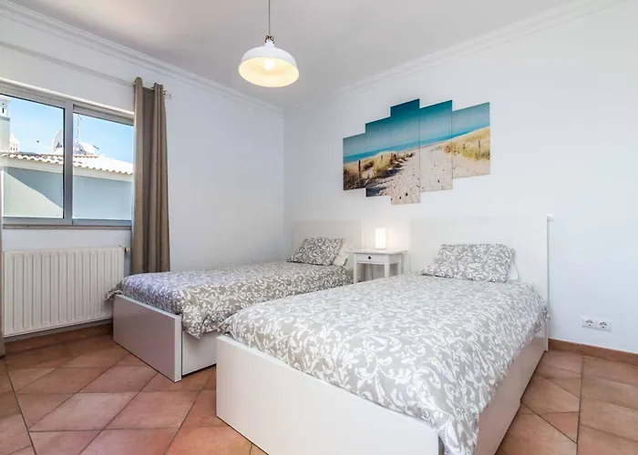 Katharina אלבופיירה